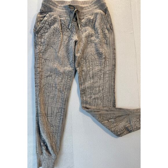 Lululemon Warm Down Jogger 6 Ankle Active SweatPants Beige Lounge Pant - Picture 1 of 9